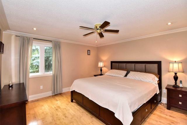 290 Manchester Dr, House detached with 3 bedrooms, 3 bathrooms and 3 parking in Newmarket ON | Image 13