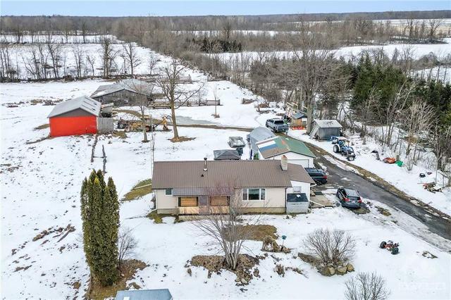 3159 8th Line Road, House detached with 3 bedrooms, 1 bathrooms and 10 parking in Ottawa ON | Image 1