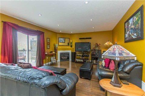 202 Cumming Dr, House detached with 3 bedrooms, 4 bathrooms and 4 parking in Orillia ON | Image 4