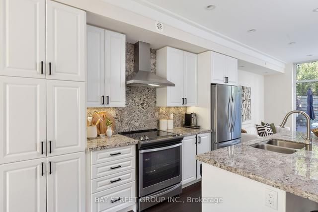 th-18a - 18 Graydon Hall Dr, Townhouse with 3 bedrooms, 3 bathrooms and 2 parking in Toronto ON | Image 36