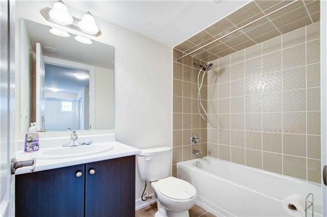 121 - 2 Dunsheath Way, Condo with 2 bedrooms, 2 bathrooms and 2 parking in Markham ON | Image 14