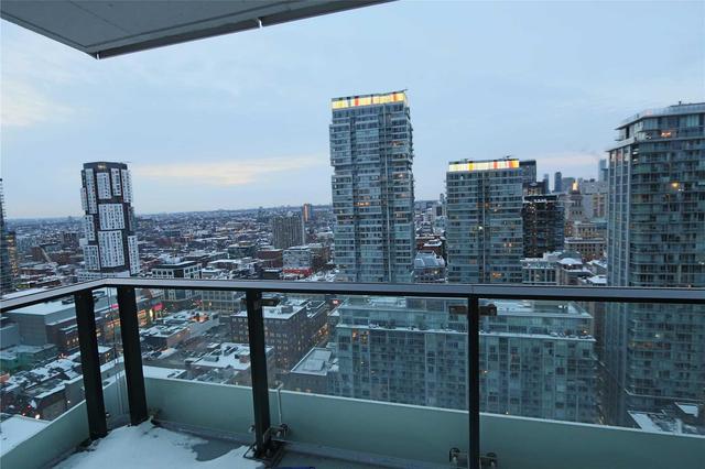 2701 - 224 King St W, Condo with 1 bedrooms, 1 bathrooms and null parking in Toronto ON | Image 3