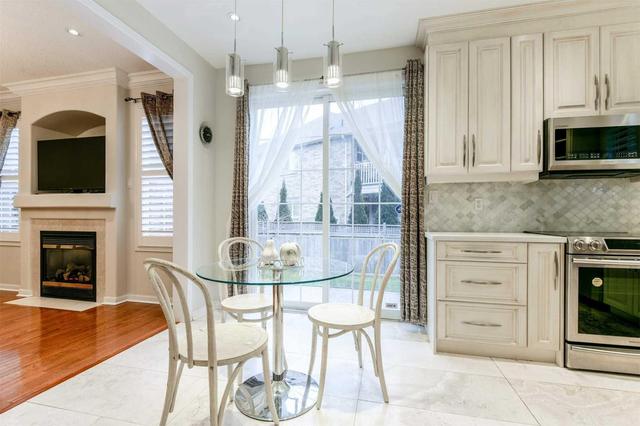 3909 Mayla Dr, House detached with 4 bedrooms, 4 bathrooms and 2 parking in Mississauga ON | Image 8
