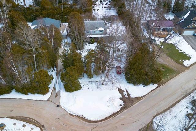 1 Mohawk Avenue, House detached with 4 bedrooms, 2 bathrooms and null parking in Saugeen Shores ON | Image 26