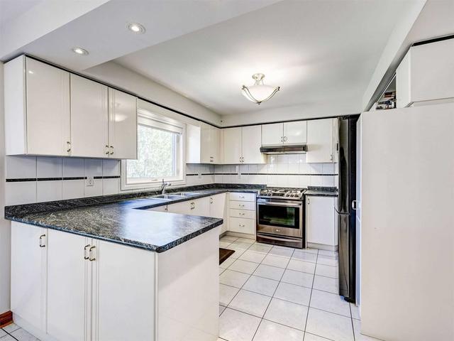 294 Mapes Ave, House detached with 4 bedrooms, 4 bathrooms and 4 parking in Vaughan ON | Image 4