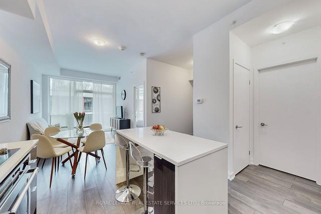 736 - 38 Iannuzzi St, Condo with 1 bedrooms, 1 bathrooms and 1 parking in Toronto ON | Image 6
