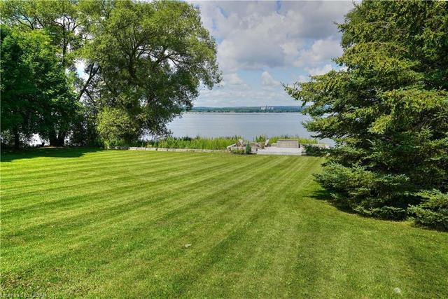3672 County Road 3, House detached with 3 bedrooms, 2 bathrooms and 5 parking in Prince Edward County ON | Image 32
