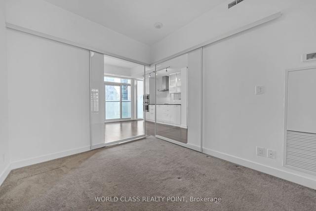 3201 - 12 York St, Condo with 1 bedrooms, 1 bathrooms and 0 parking in Toronto ON | Image 6