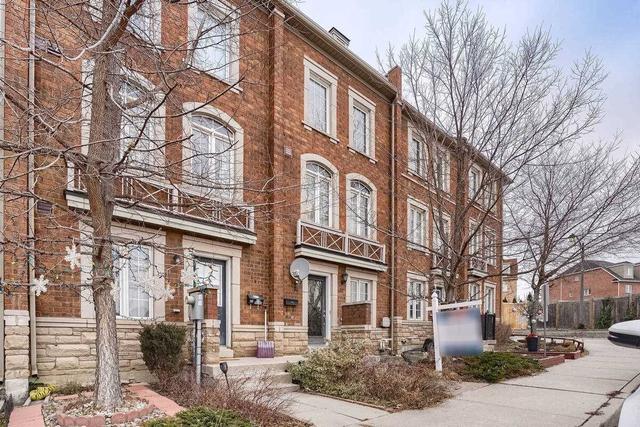 32 Jim Baird Mews, House attached with 3 bedrooms, 3 bathrooms and 1 parking in Toronto ON | Image 22