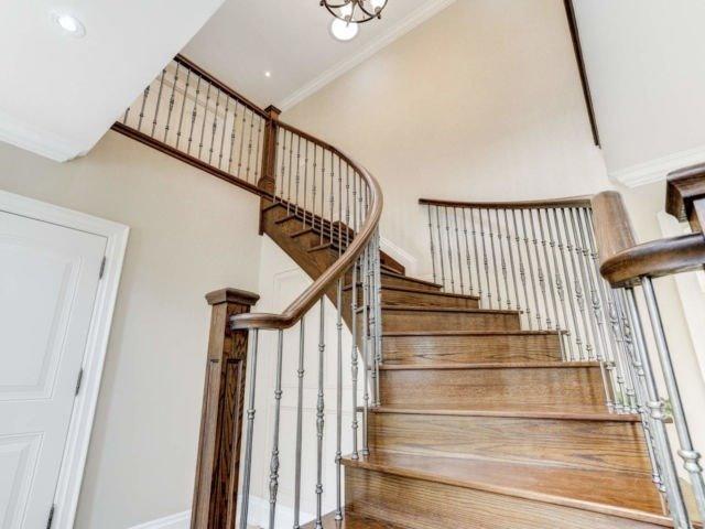 14 Ballantyne Crt, House detached with 4 bedrooms, 5 bathrooms and 6 parking in Toronto ON | Image 12