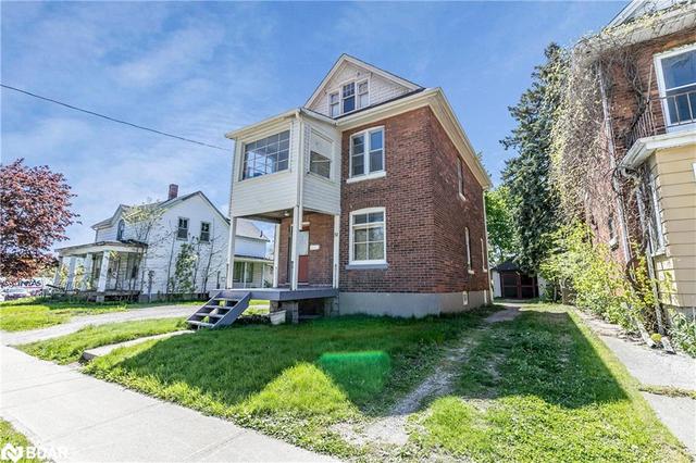 51 Tiffin Street, House detached with 3 bedrooms, 1 bathrooms and 4 parking in Barrie ON | Image 1