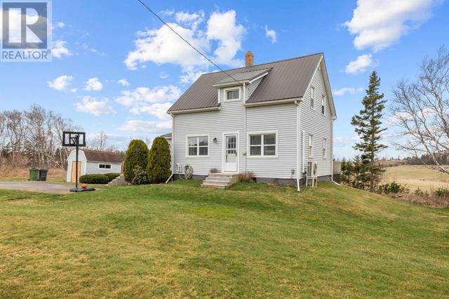 2767 Kerrytown Road|Route 107, House detached with 3 bedrooms, 1 bathrooms and null parking in New London PE | Image 1