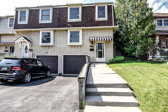 43 Russet Crt, House semidetached with 3 bedrooms, 2 bathrooms and 3 parking in Hamilton ON | Image 12
