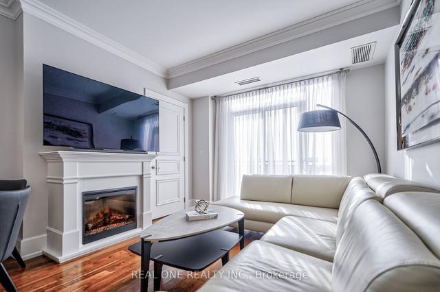 1203 - 662 Sheppard Ave E, Condo with 2 bedrooms, 2 bathrooms and 1 parking in Toronto ON | Image 2