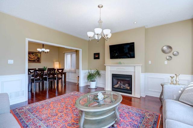 134 Woodbury Cres, House detached with 4 bedrooms, 4 bathrooms and 4 parking in Newmarket ON | Image 7
