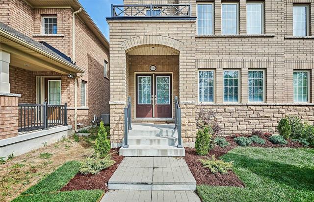 176 Britannia Ave W, House semidetached with 4 bedrooms, 3 bathrooms and 3 parking in Oshawa ON | Image 12