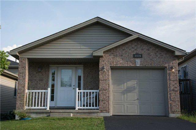 1028 Blythwood Rd, House detached with 3 bedrooms, 2 bathrooms and 2 parking in London ON | Image 2