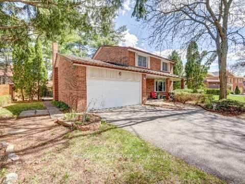 1828 Sherwood Forrest Circ, House detached with 4 bedrooms, 3 bathrooms and 6 parking in Mississauga ON | Image 12