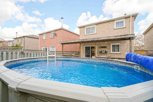 46 Large Cres, House detached with 3 bedrooms, 3 bathrooms and 3 parking in Ajax ON | Image 32