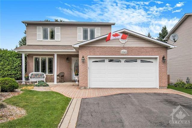 3342 Descotes Circle, House detached with 3 bedrooms, 3 bathrooms and 6 parking in Clarence Rockland ON | Card Image