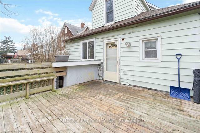 278 Emma St, House detached with 6 bedrooms, 2 bathrooms and 6 parking in Sarnia ON | Image 31