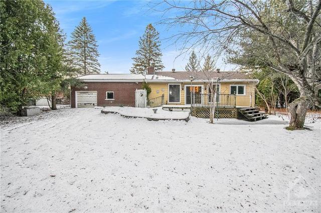 6986 Marco Street, House detached with 3 bedrooms, 2 bathrooms and 6 parking in Ottawa ON | Image 25
