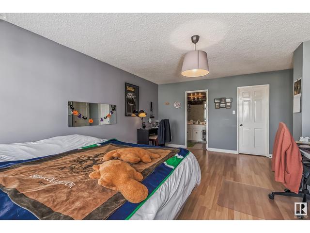 902 - 9921 104 St Nw, Condo with 2 bedrooms, 1 bathrooms and 1 parking in Edmonton AB | Image 24