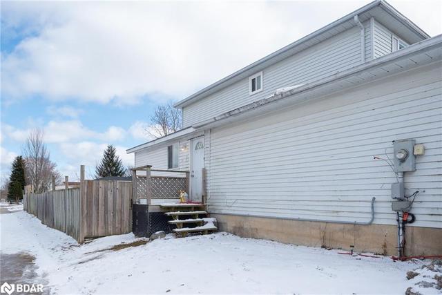 1 Mccuaig Court, House detached with 3 bedrooms, 2 bathrooms and 4 parking in Barrie ON | Image 9