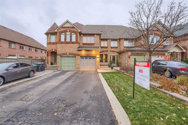6914 Glory Crt, House attached with 3 bedrooms, 4 bathrooms and 3 parking in Mississauga ON | Image 12