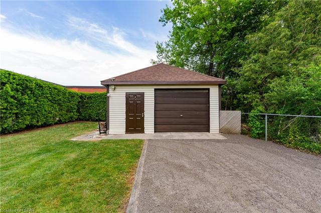 4410 Colonel Talbot Road, House detached with 4 bedrooms, 1 bathrooms and 8 parking in London ON | Image 16