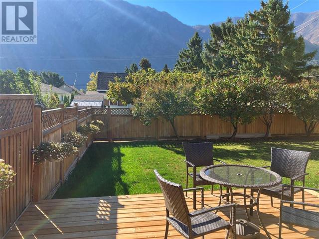 701 9th Avenue, House detached with 3 bedrooms, 2 bathrooms and 2 parking in Keremeos BC | Image 43