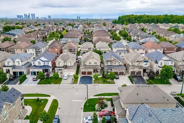 181 Via Toscana, House detached with 4 bedrooms, 5 bathrooms and 4 parking in Vaughan ON | Image 24