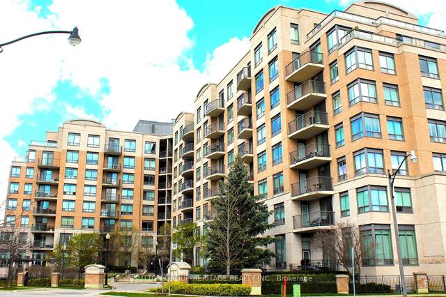 712 - 16 Dallimore Circ, Condo with 1 bedrooms, 1 bathrooms and 1 parking in Toronto ON | Image 1