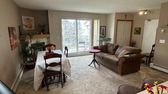 313 - 1723 35 Street Se, Condo with 2 bedrooms, 2 bathrooms and 1 parking in Calgary AB | Image 3