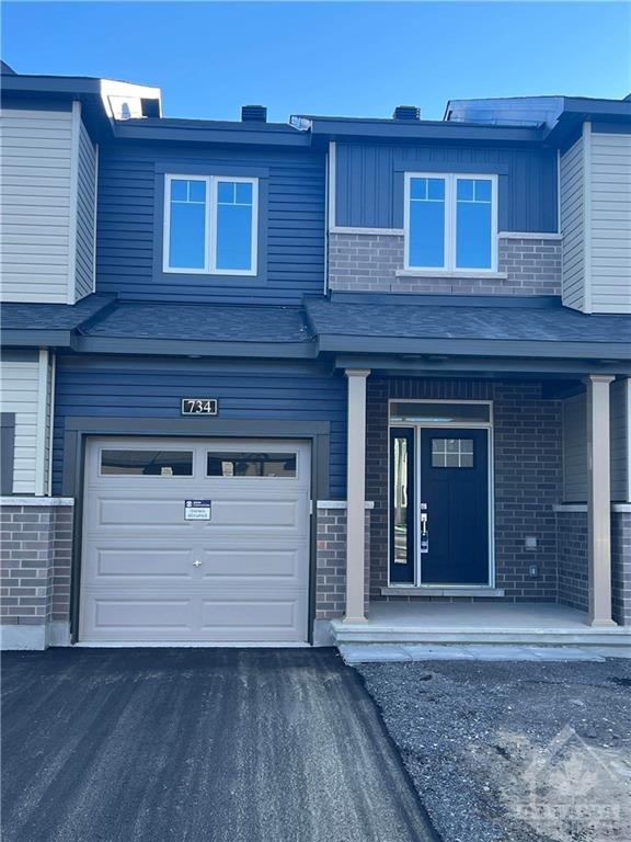 734 Sebastian Street, Townhouse with 3 bedrooms, 3 bathrooms and 3 parking in Ottawa ON | Image 1