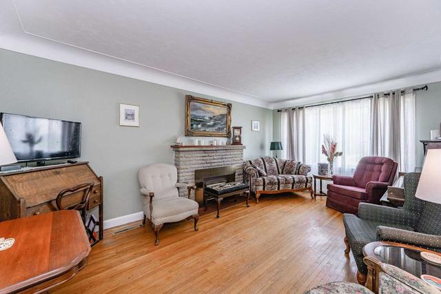 2138 Deyncourt Dr, House detached with 2 bedrooms, 2 bathrooms and 5 parking in Burlington ON | Image 12