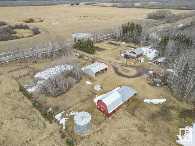 44229 Twp Rd 632, House detached with 3 bedrooms, 1 bathrooms and 8 parking in Bonnyville No. 87 AB | Image 2