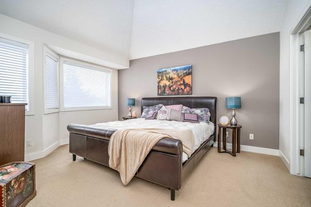 2032 45 Avenue Sw, Home with 4 bedrooms, 2 bathrooms and 2 parking in Calgary AB | Image 25