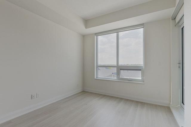 601 - 398 Highway 7 Rd, Condo with 1 bedrooms, 1 bathrooms and 1 parking in Richmond Hill ON | Image 2