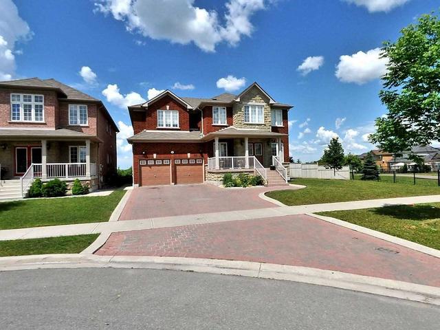 30 Switchback Trail Tr, House detached with 4 bedrooms, 4 bathrooms and 6 parking in Brampton ON | Card Image