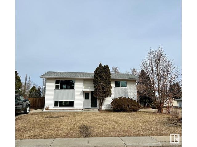 36 Hummingbird Rd, House detached with 4 bedrooms, 2 bathrooms and null parking in Edmonton AB | Image 1
