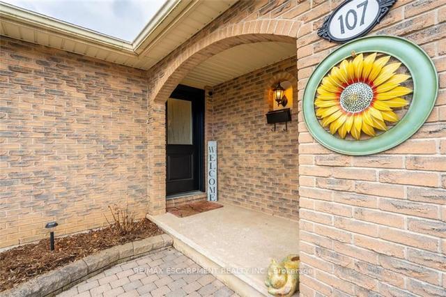 107 Elma St, House detached with 3 bedrooms, 2 bathrooms and 5 parking in St. Catharines ON | Image 23
