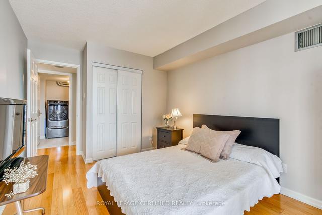 505 - 320 Mill St S, Condo with 2 bedrooms, 2 bathrooms and 1 parking in Brampton ON | Image 5