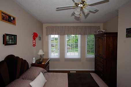 5112 Tree Crt, House attached with 3 bedrooms, 4 bathrooms and 2 parking in Burlington ON | Image 7