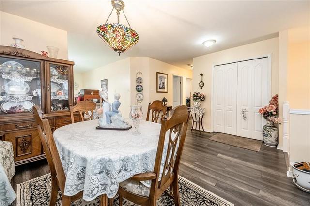 8 Passmore Court, House detached with 4 bedrooms, 2 bathrooms and 5 parking in Brantford ON | Image 5