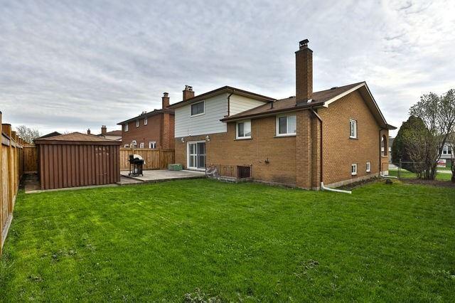 331 Ulric Cres, House detached with 3 bedrooms, 3 bathrooms and 4 parking in Oakville ON | Image 20