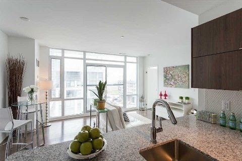 709 - 170 Fort York Blvd, Condo with 2 bedrooms, 1 bathrooms and 1 parking in Toronto ON | Image 1