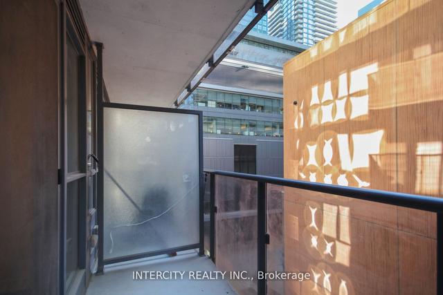 517 - 295 Adelaide St W, Condo with 1 bedrooms, 1 bathrooms and 0 parking in Toronto ON | Image 5