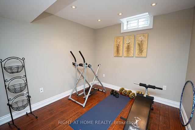 2518 Hemmford Dr, House detached with 4 bedrooms, 5 bathrooms and 4 parking in Oakville ON | Image 32