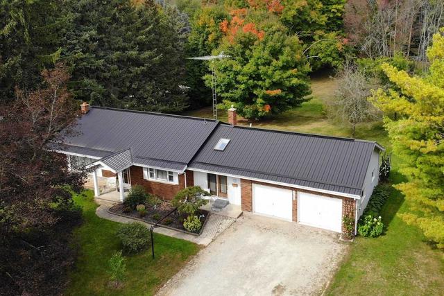 2285 Kilbride St, House detached with 3 bedrooms, 2 bathrooms and 10 parking in Burlington ON | Image 1
